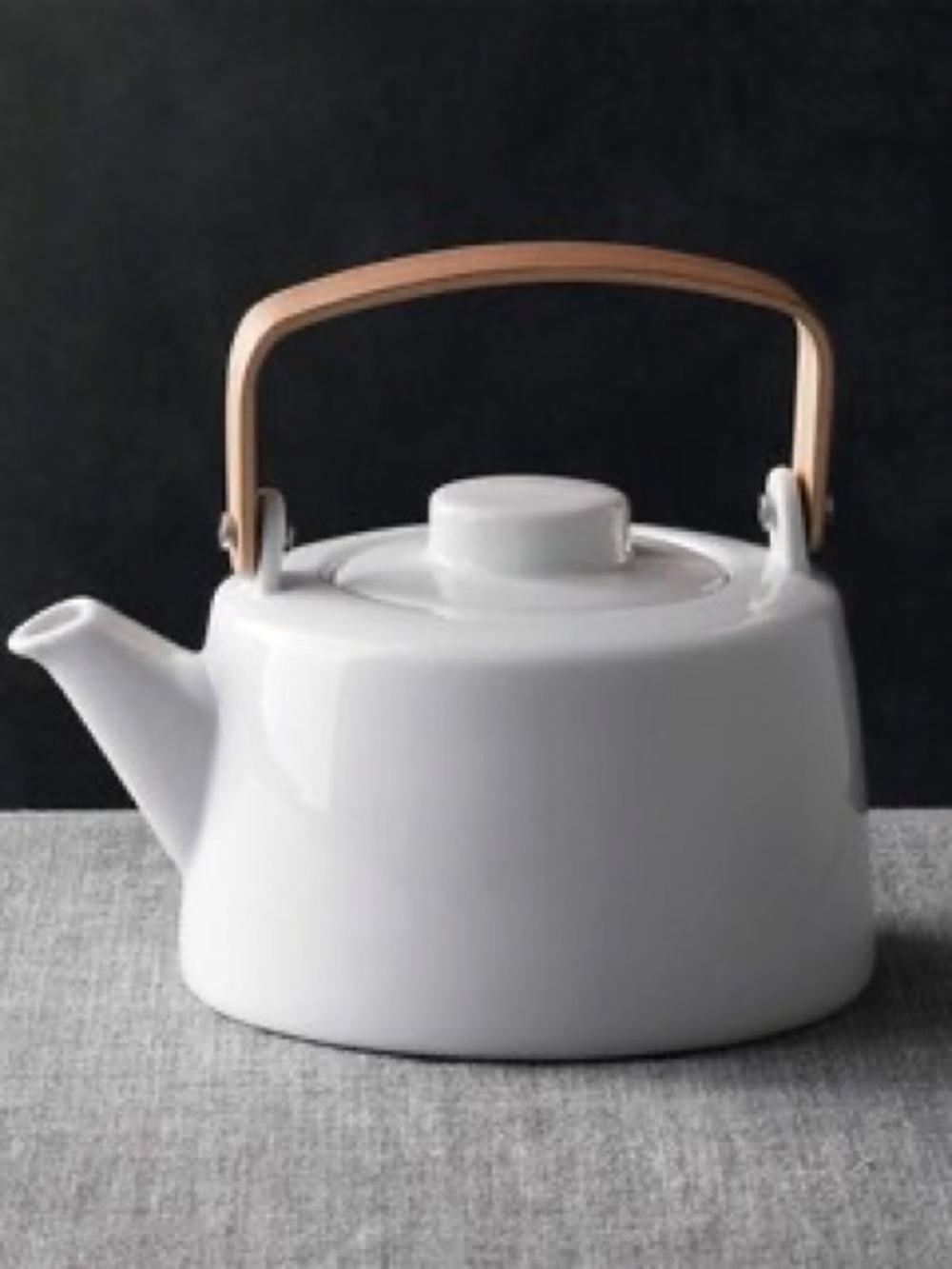 Crate&Barrel Bree Teapot White Minimalist Ceramic with Wooden Handle